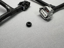 Cargue la imagen en el visor de la galería,Nissan Frontier Camper Shell Harness Set
