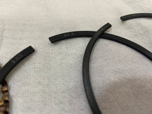 Load image into Gallery viewer, Mazda KL Piston Ring Set